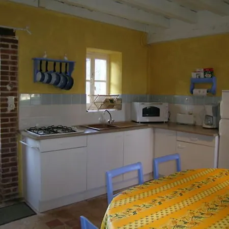 別荘 Gite Charmant Au Chateau, Le Veurdre - Fr-1-489-163 Le Veurdre